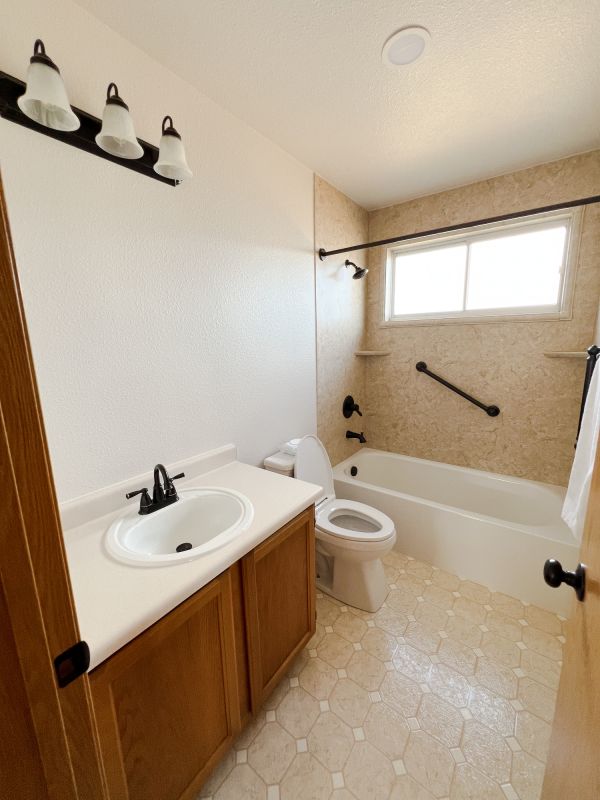 Top Bathroom Remodeling Companies in Oak Creek, WI